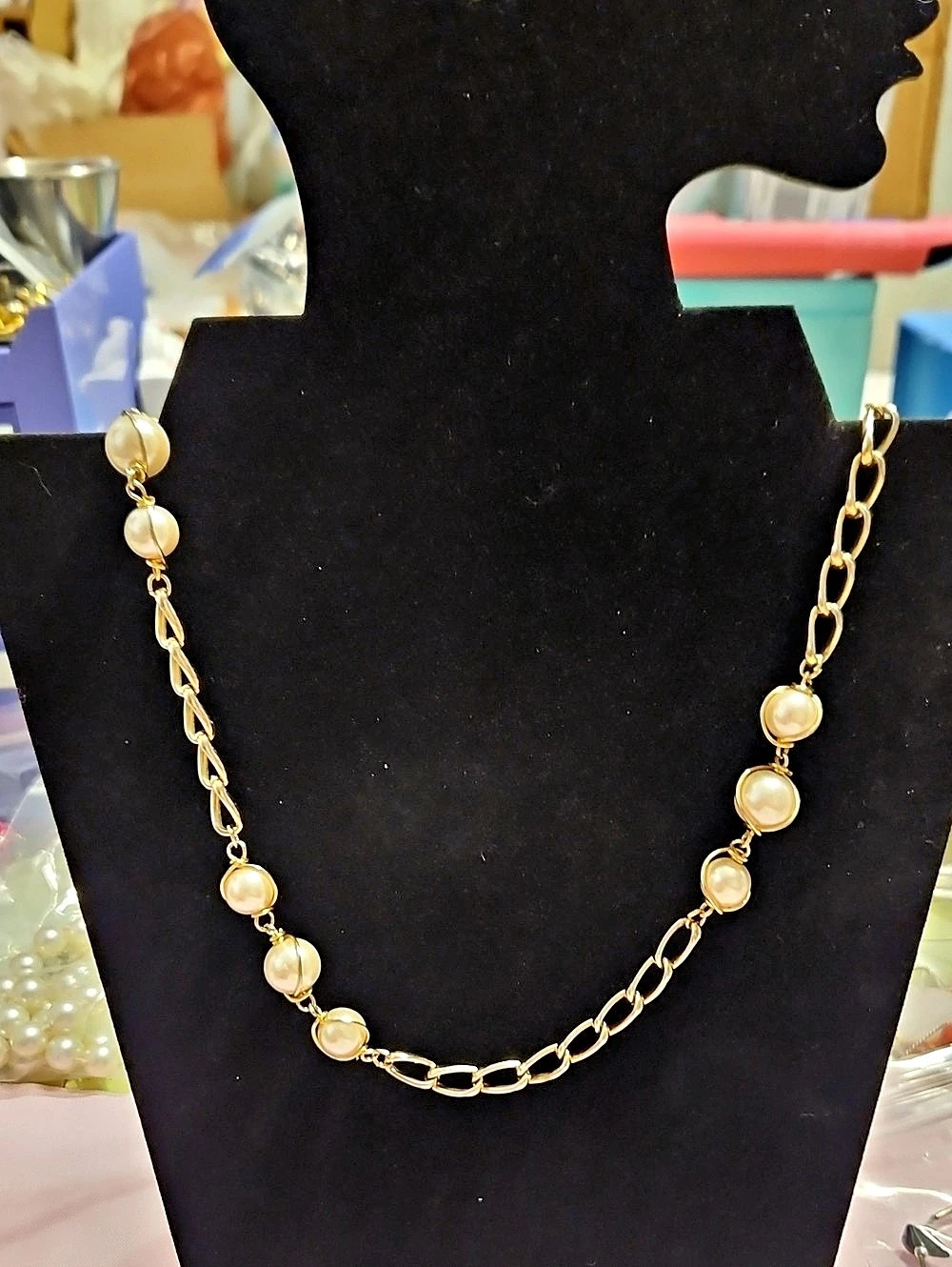 Vintage Gold-Tone Chain Featuring Faux Caged Pearls. Excellent Condition